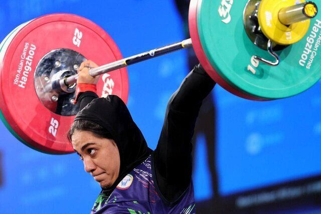 افتخارآفرینی دختر وزنه‌بردار ایران در مسابقات قهرمانی آسیا/ جزئیات رکوردهای الهه رزاقی