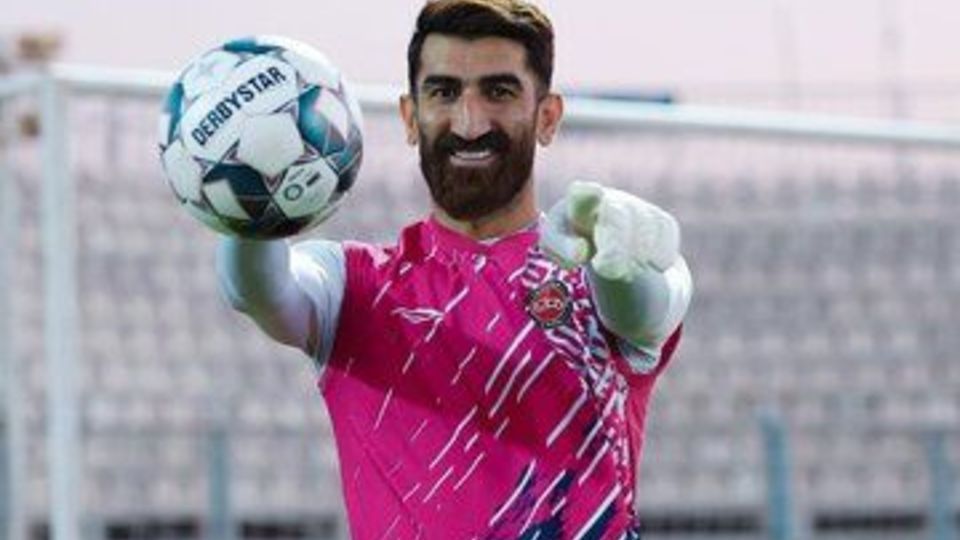 خواهش بزرگ استقلالی‌ها از علیرضا بیرانوند: بیا و دروازه‌بان ما شو!