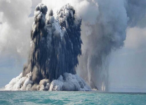 آتش در اعماق؛ رازهای ناگفته آتشفشان‌های زیر آب 🌋